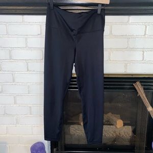 Black athletic leggings